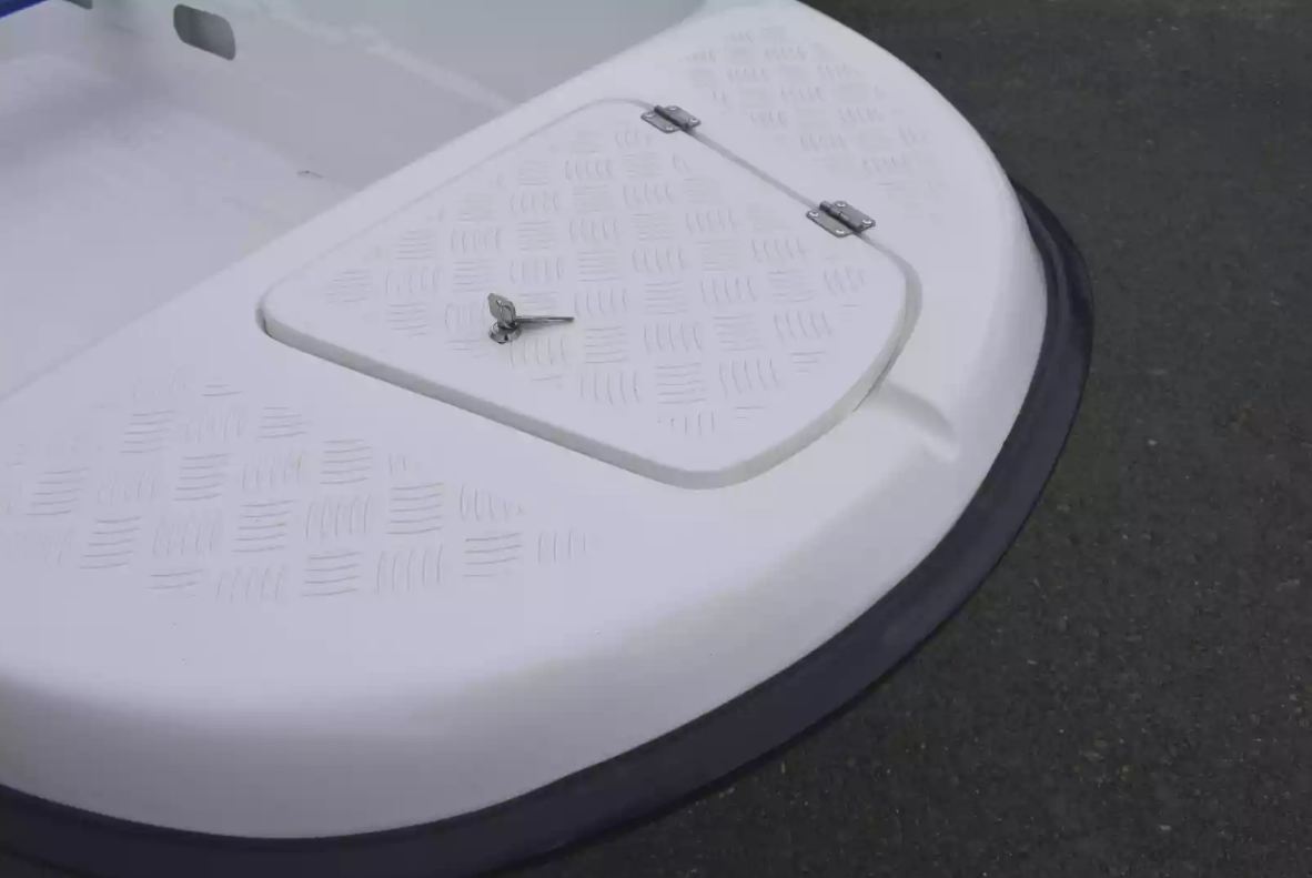 Стеклопластиковая лодка Пингвин New (тримаран) в Ижевске