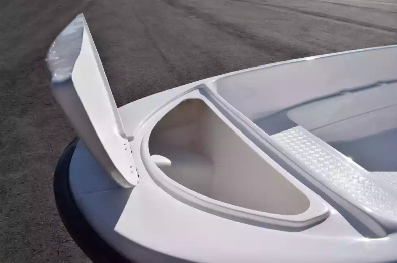 Стеклопластиковая лодка Пингвин (тримаран) в Ижевске