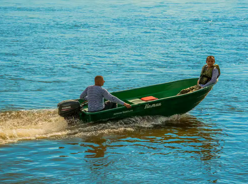 Стеклопластиковая лодка Neman-340 (тримаран) в Ижевске