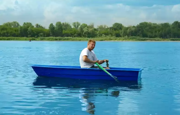 Стеклопластиковая лодка Малютка в Ижевске
