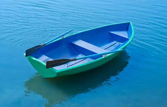 Стеклопластиковая лодка Дельфин в Ижевске