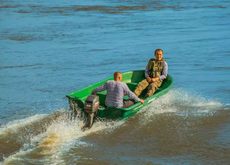 Стеклопластиковая лодка Neman-340 (тримаран) в Ижевске