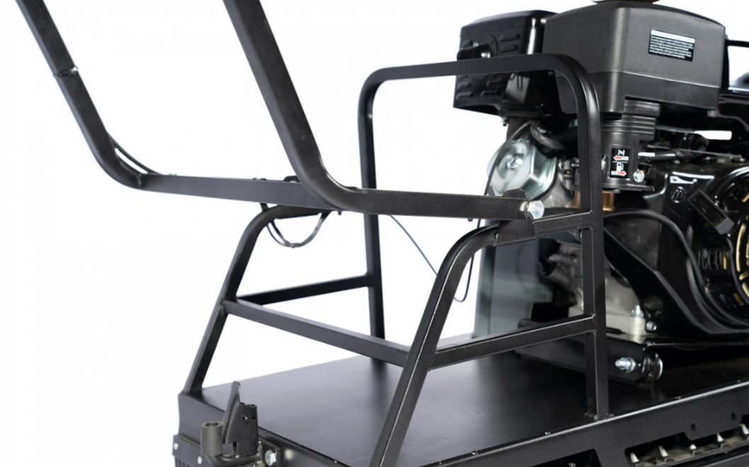 Мотобуксировщик БУРЛАК-M2 LFS 15 л.с. с эл/зап (передний привод, склизы) в Ижевске