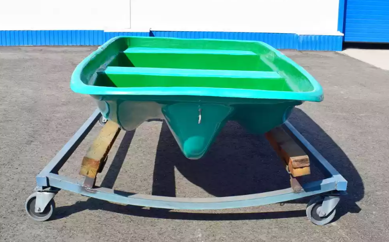 Стеклопластиковая лодка Старт (тримаран) в Ижевске