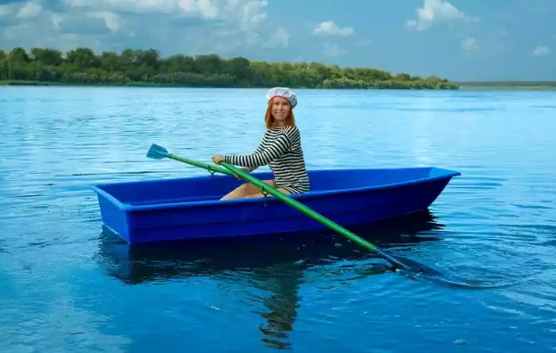 Стеклопластиковая лодка Малютка в Ижевске