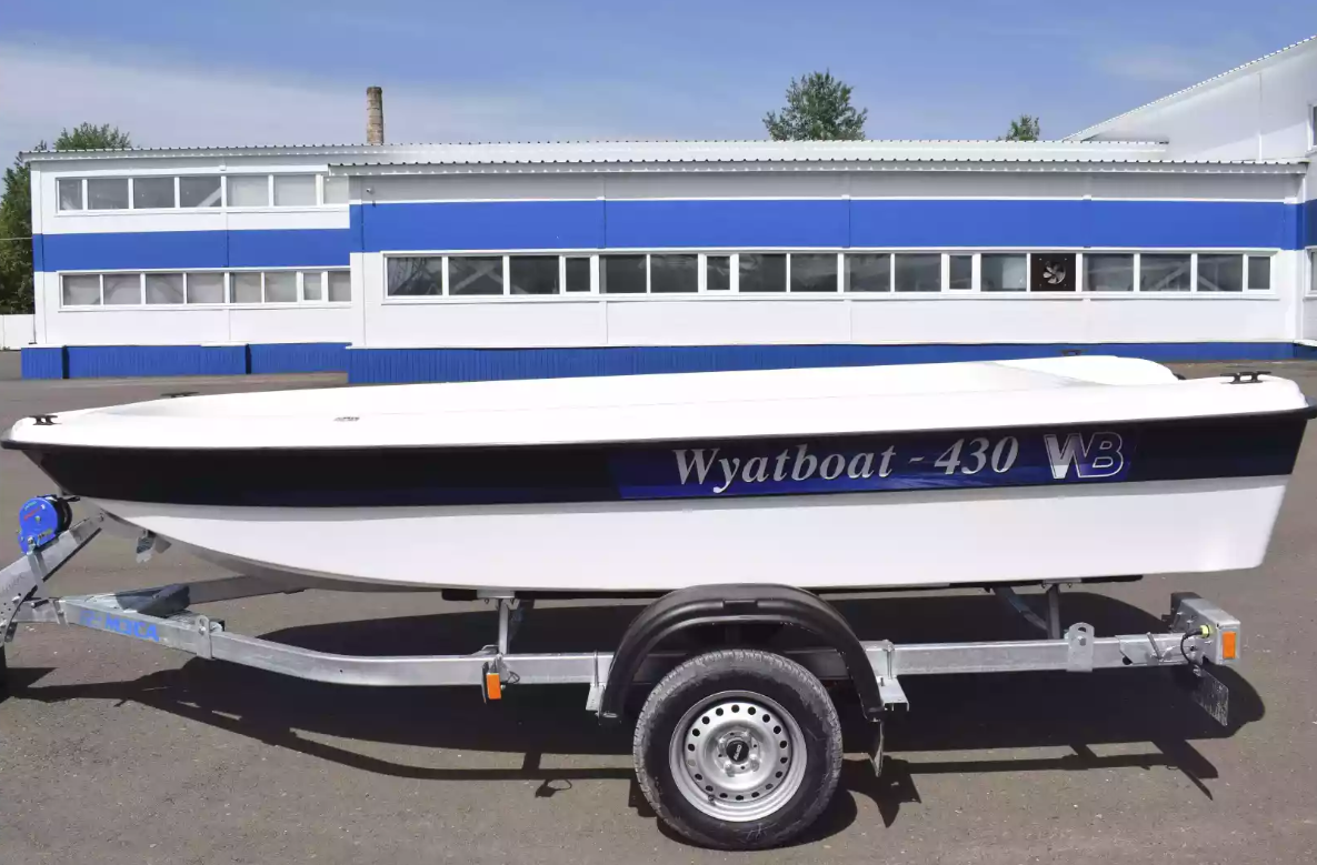Стеклопластиковая лодка Wyatboat 430 тримаран в Ижевске