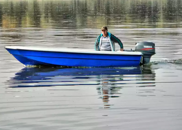 Стеклопластиковая лодка Wyatboat 430 тримаран в Ижевске
