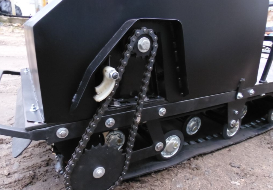 Мотобуксировщик AhtaR Зима 9 л/с с вариатором в Ижевске