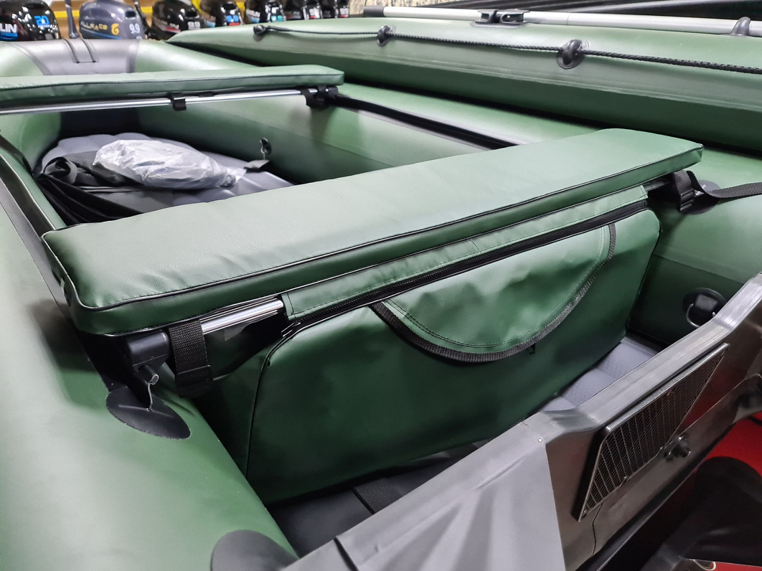 КОМПЛЕКТ МЯГКИХ НАКЛАДОК С СУМКОЙ ДЛЯ ЛОДОК 90Х20 ЗЕЛЕНЫЙ в Ижевске