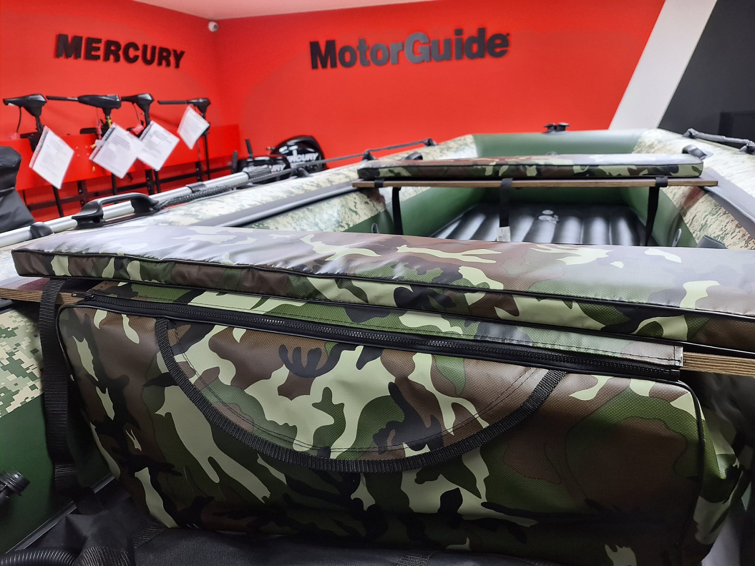 КОМПЛЕКТ МЯГКИХ НАКЛАДОК С СУМКОЙ ДЛЯ ЛОДОК 105Х20 КАМУФЛЯЖ в Ижевске